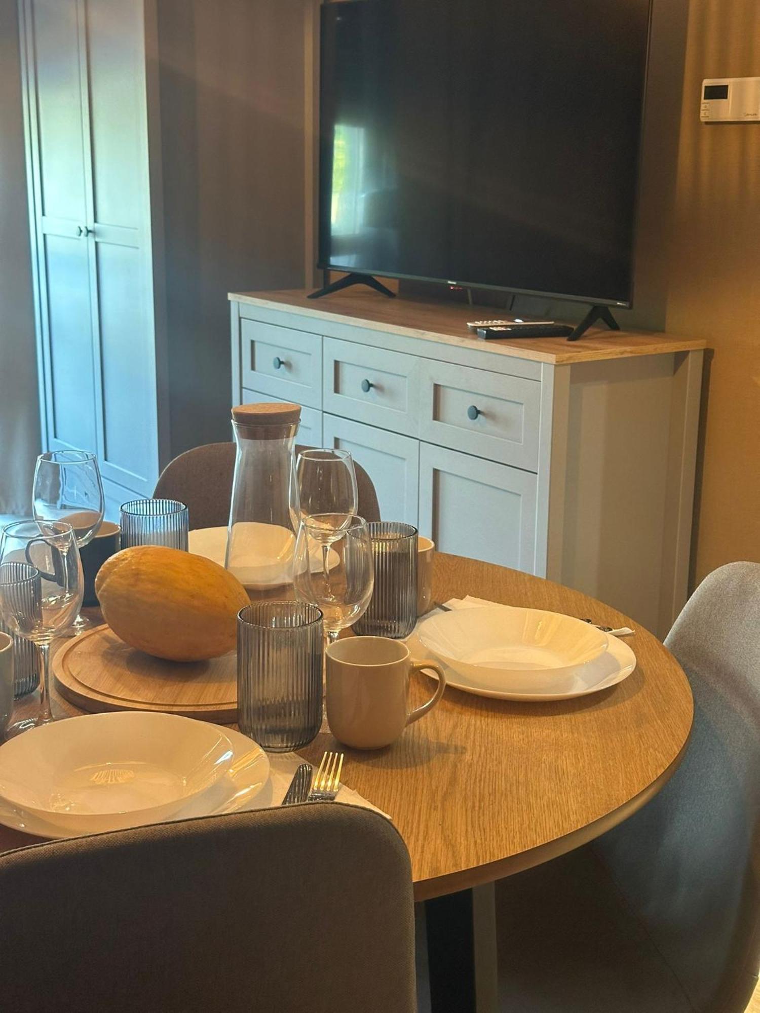 Apartament 8 Z Ogrodkiem I Prywatna Sauna, Rowery, Spacery W Dolinie Baryczy - 5D Apartamenty Milicz Buitenkant foto